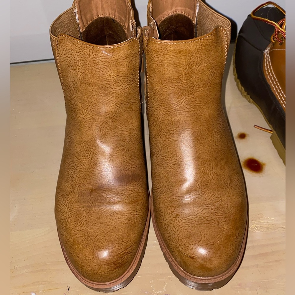 Ankle booties